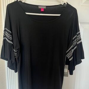 NWT Vince Camuto black top size L